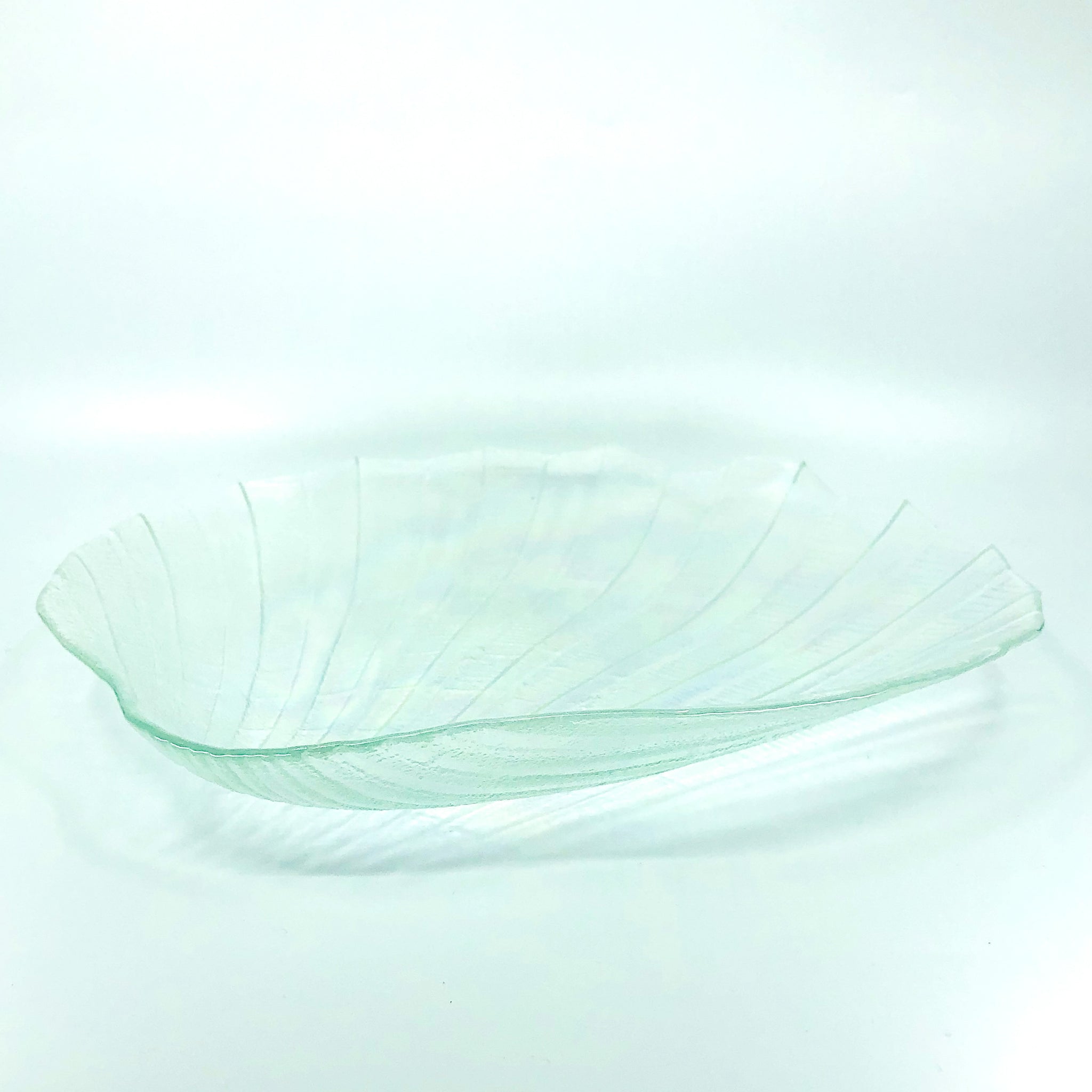 Rare 1960’s Kamei Craft Japan Carnival Iridescent Glass Shell Plate