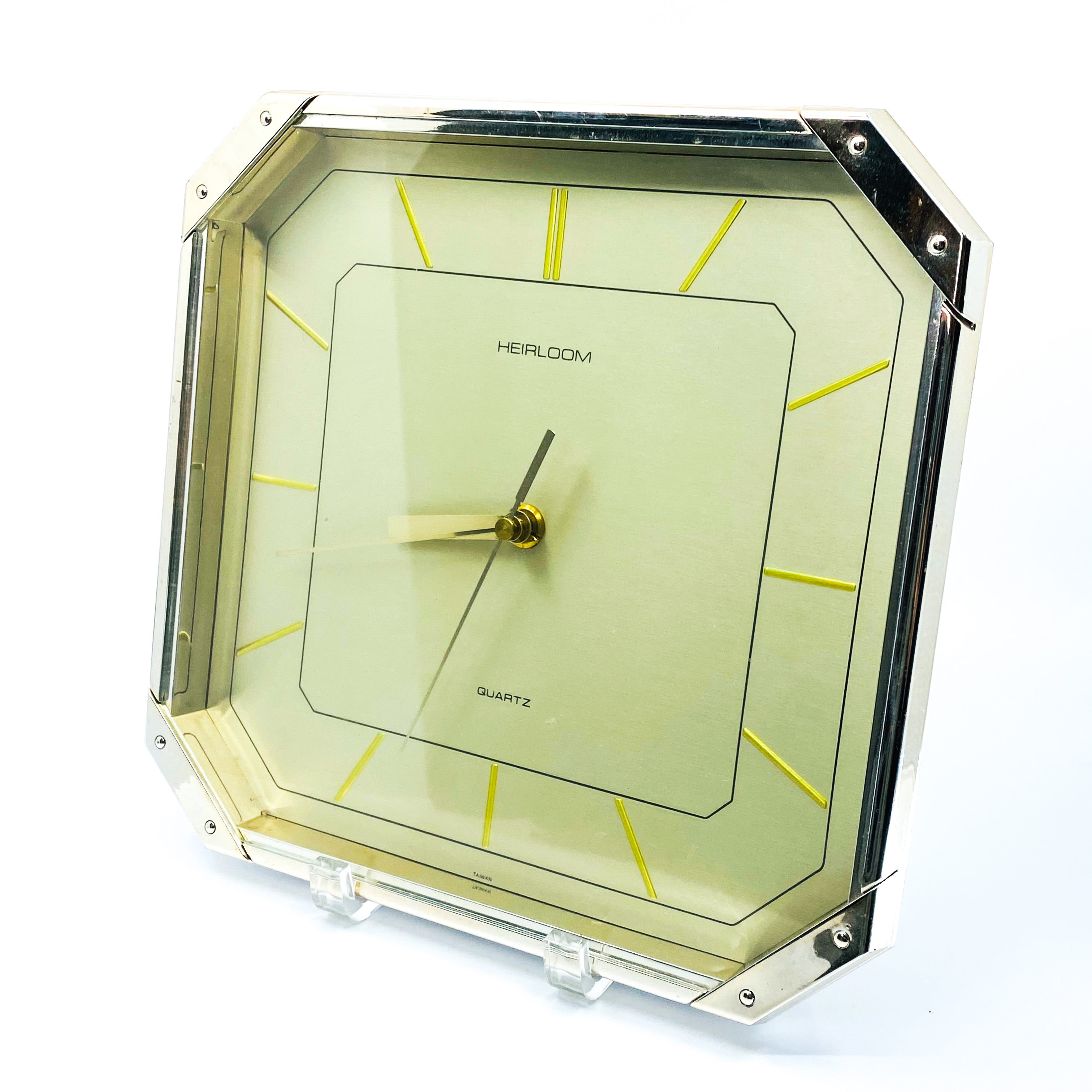 Heirloom Quartz Modern Wall Clock