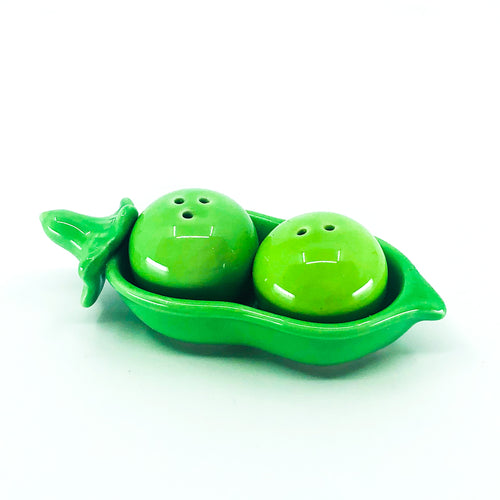 2 Peas in a Pod Ceramic Salt & Pepper Shaker